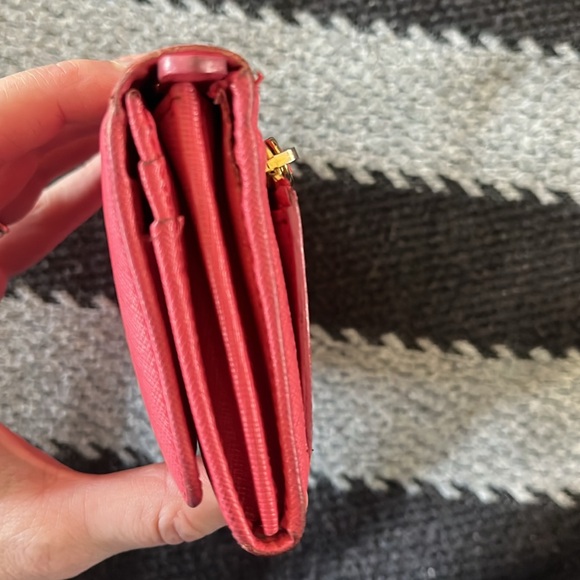 Prada long wallet coral color - Picture 9 of 9